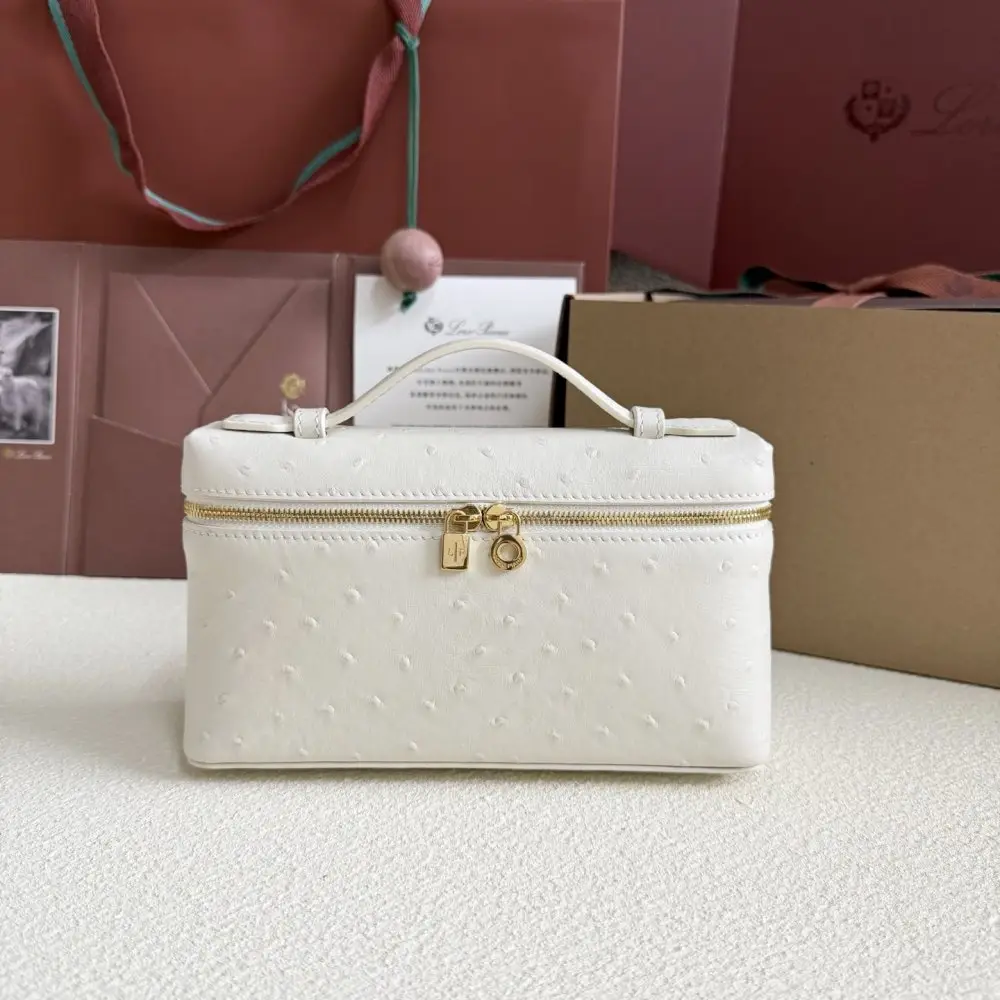 Loro Piana A bag women's Extra Pocket L19 — Photo 1