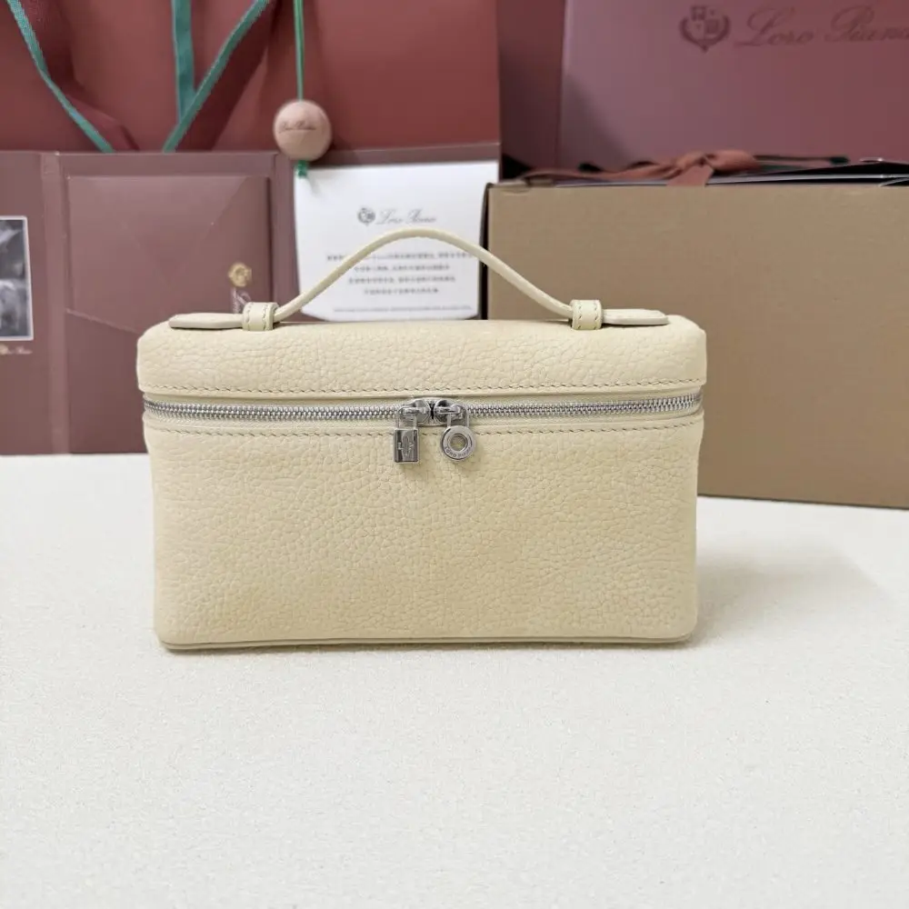 Loro Piana — Сумка женская Extra Pocket L19
