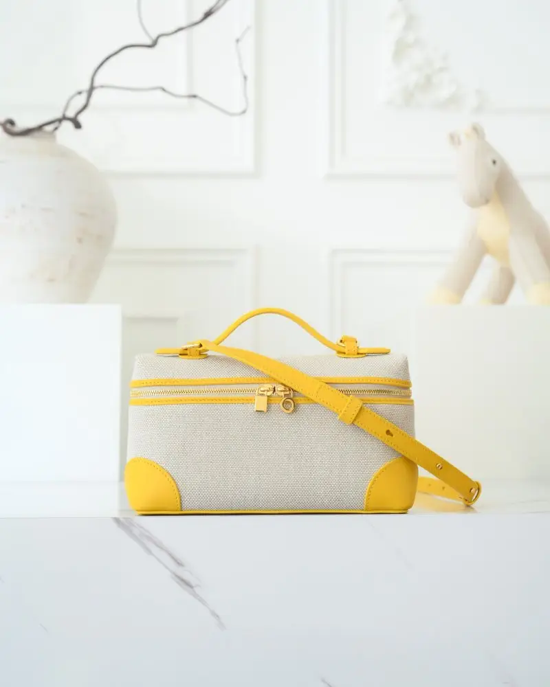 Loro Piana — A bag women's Extra Pocket L19