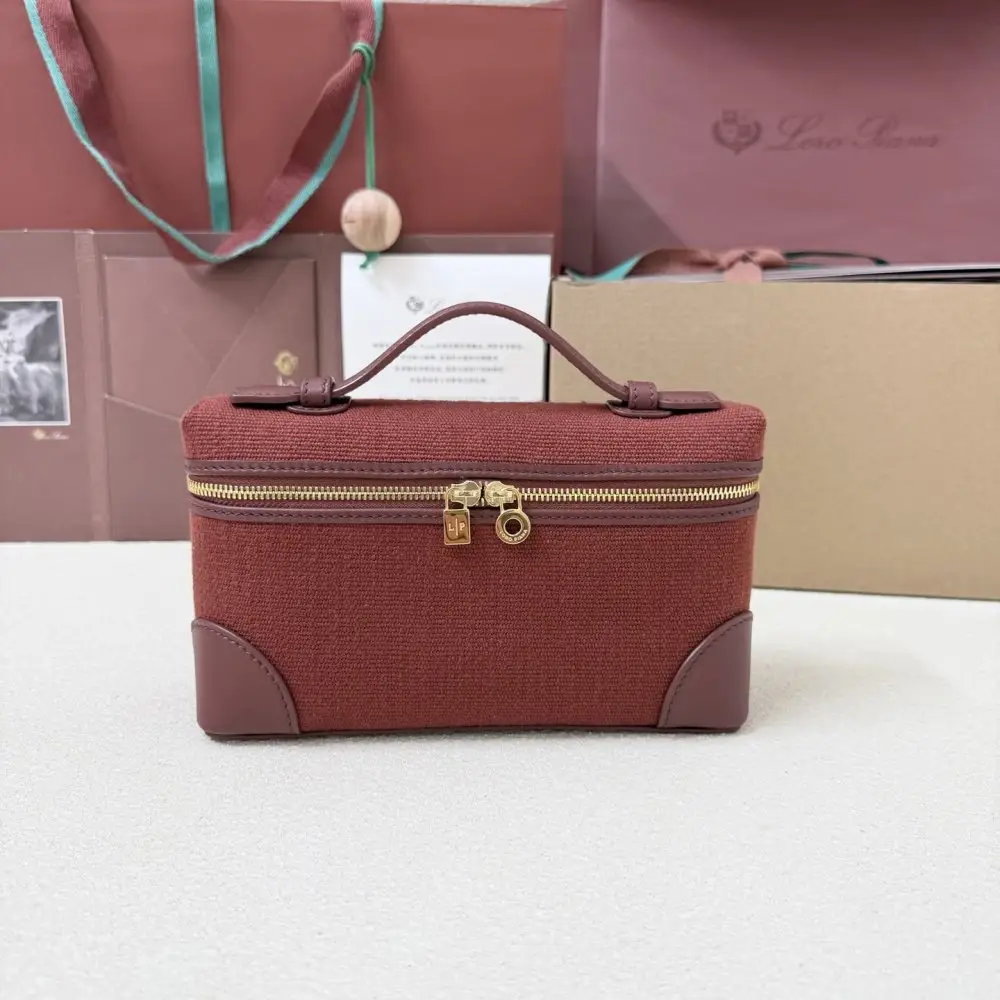 Loro Piana — A bag women's Extra Pocket L19