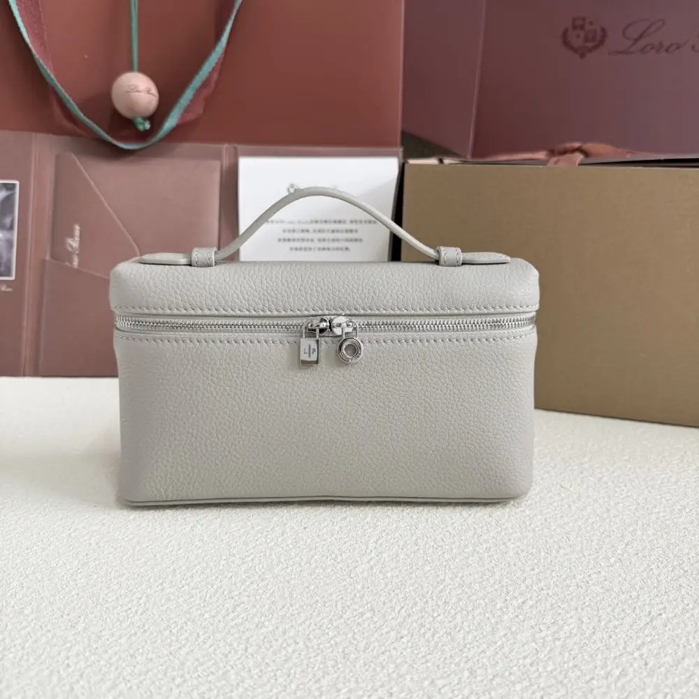 Loro Piana Сумка жіноча Extra Pocket L19 — Фото 1
