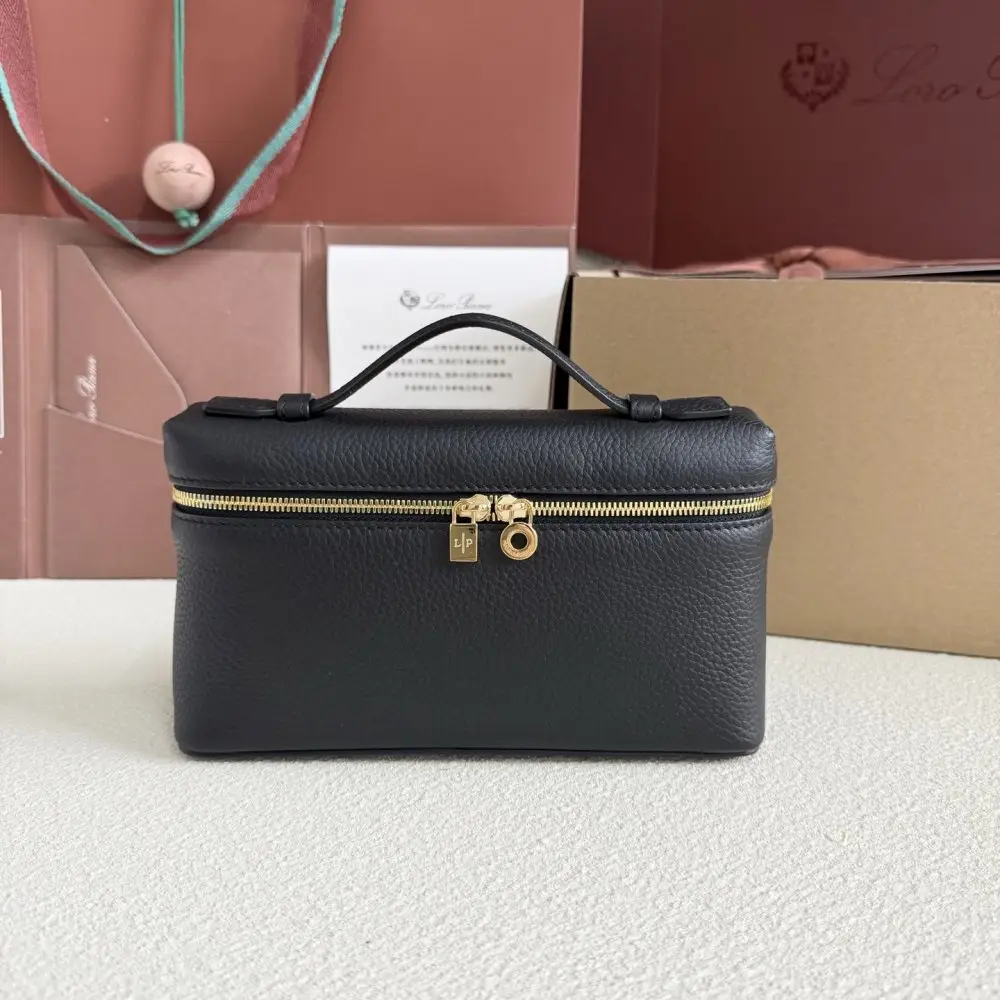 Loro Piana Сумка женская Extra Pocket L19 — Фото 1