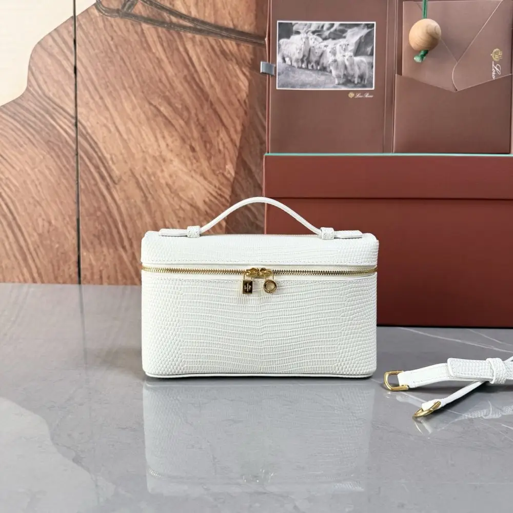 Loro Piana — A bag women's Extra Pocket L19