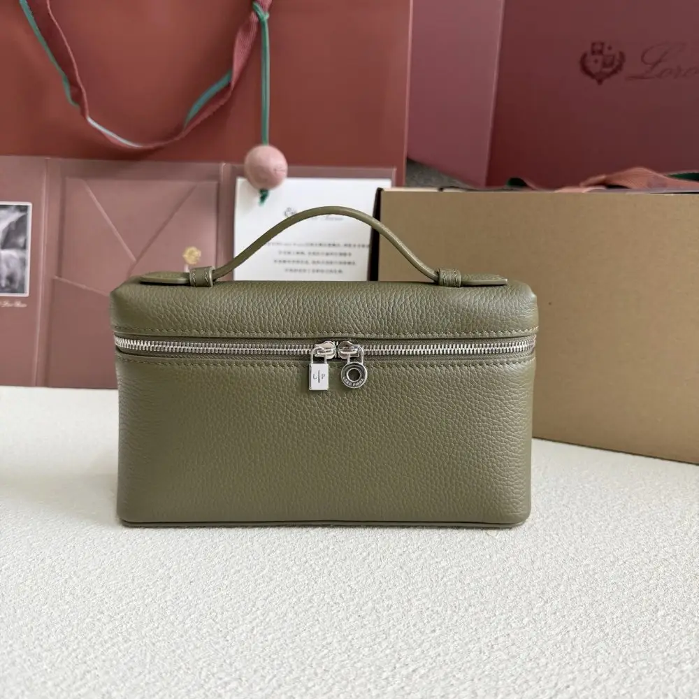 Loro Piana Сумка женская Extra Pocket L19 — Фото 1