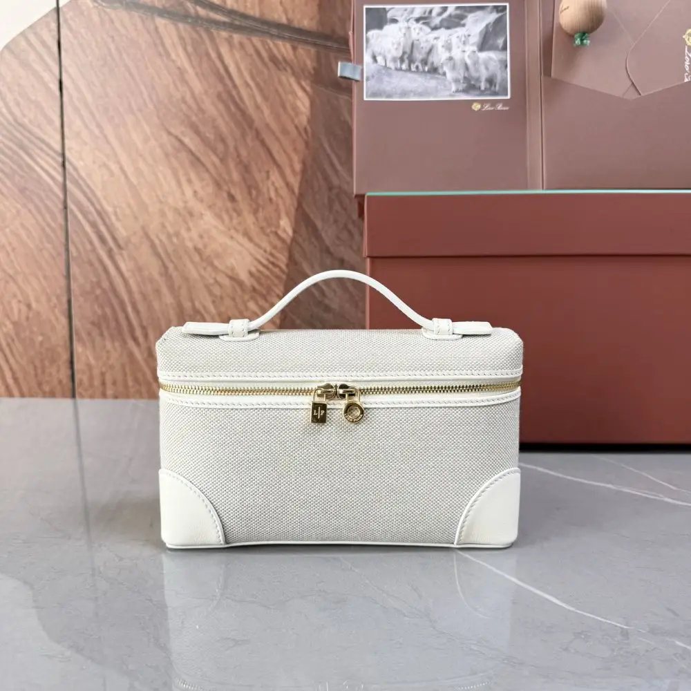 Loro Piana — Сумка жіноча Extra Pocket L19