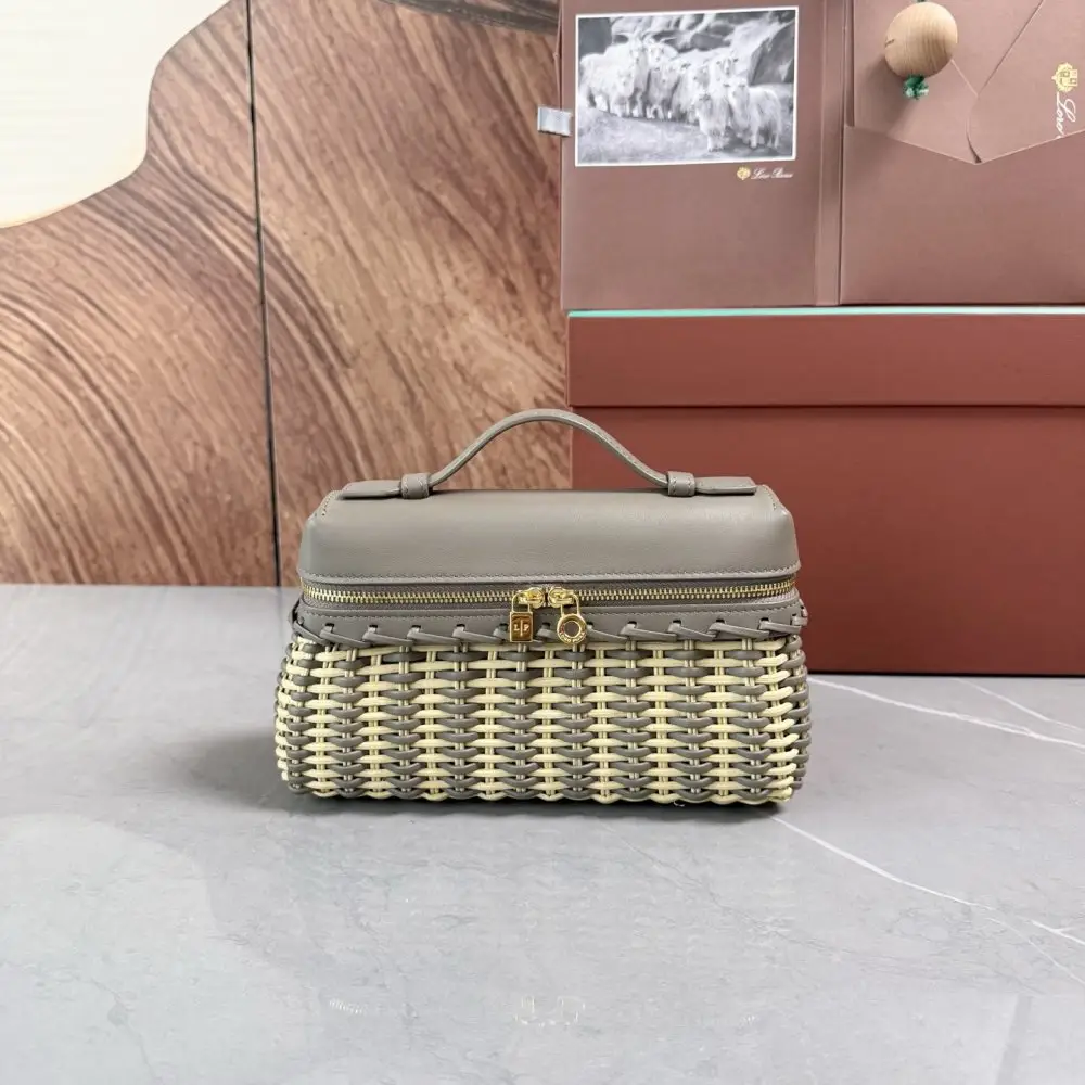 Loro Piana — A bag women's Extra Pocket L19
