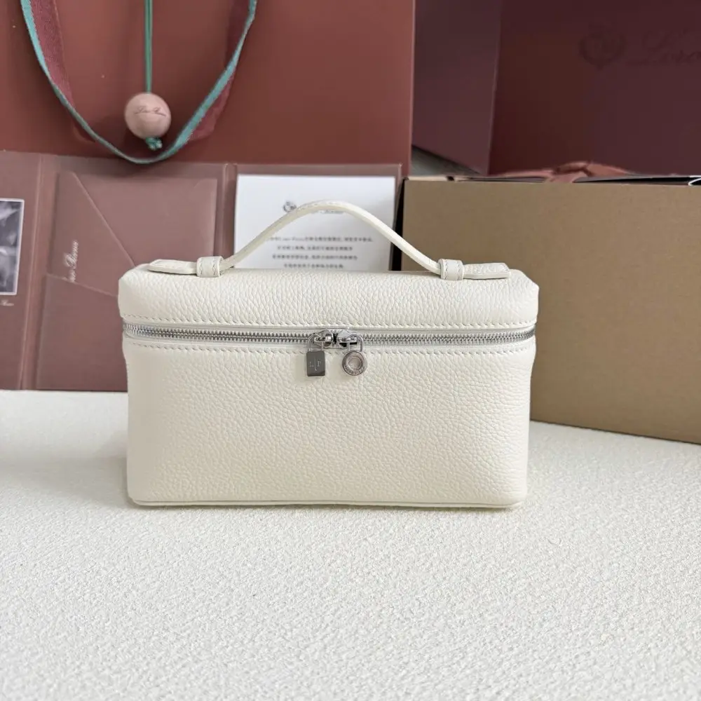 Loro Piana — Сумка женская Extra Pocket L19