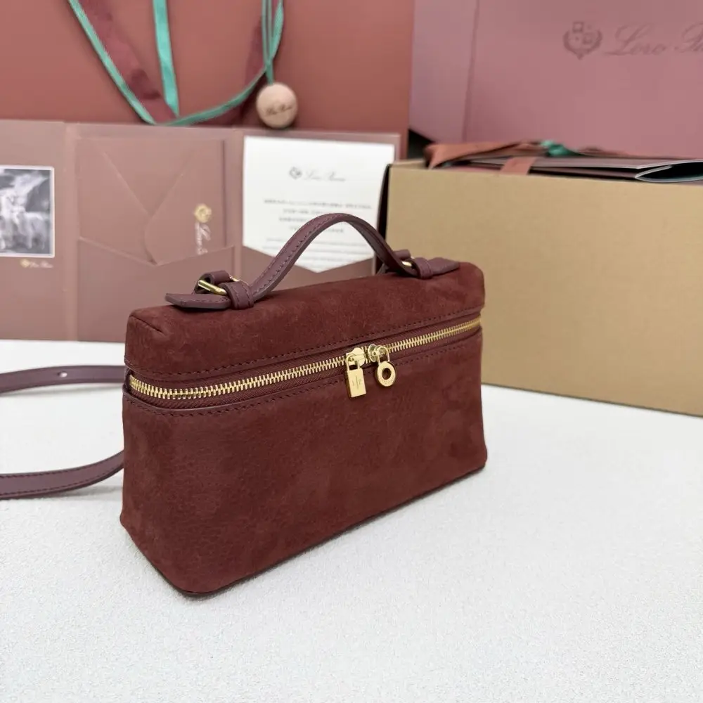 Loro Piana A bag women's Extra Pocket L19 — Photo 2