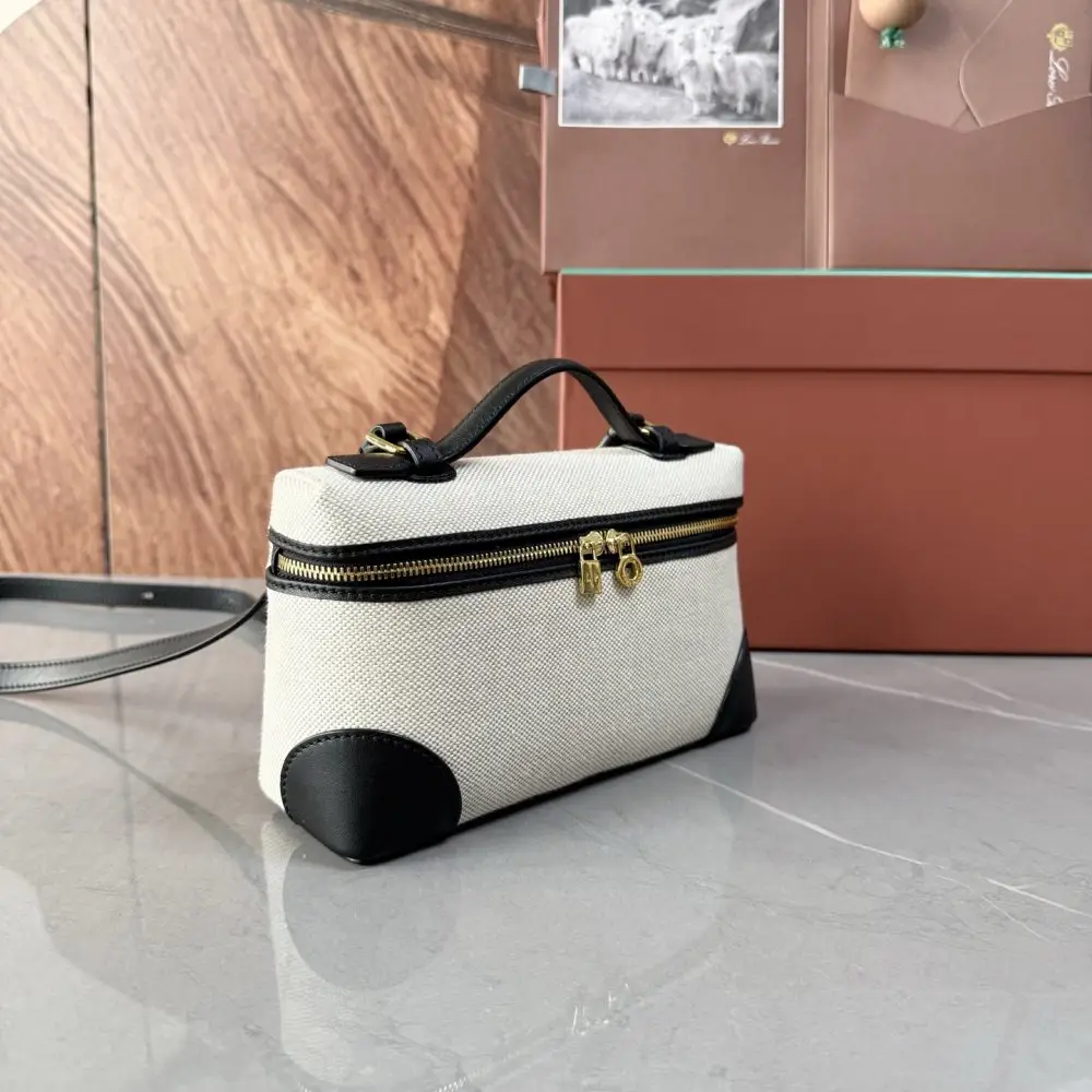 Loro Piana Сумка женская Extra Pocket L19 — Фото 2