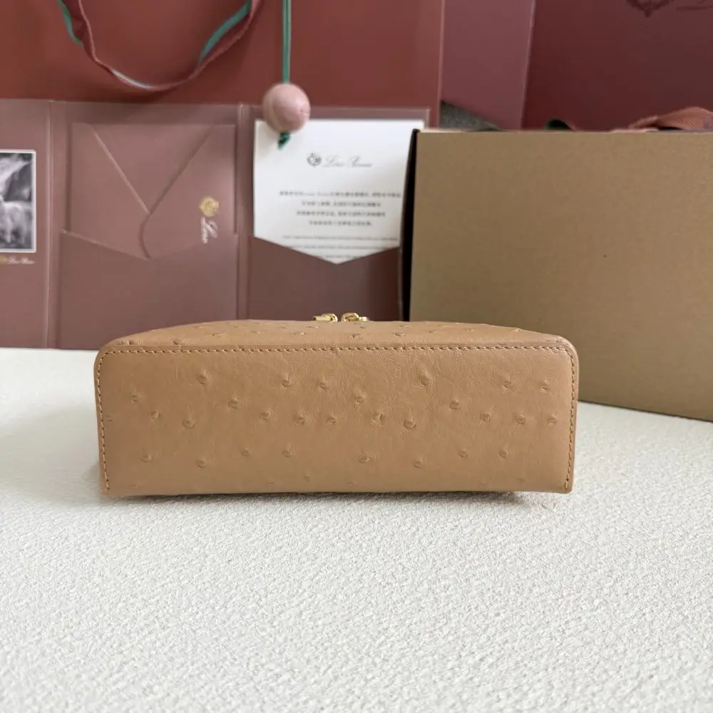 Loro Piana A bag women's Extra Pocket L19 — Photo 2