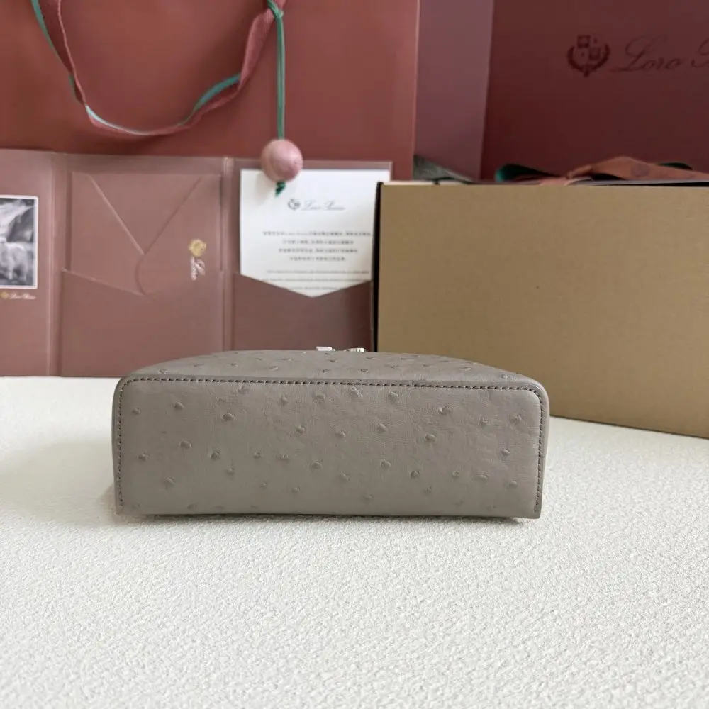 Loro Piana Сумка женская Extra Pocket L19 — Фото 2