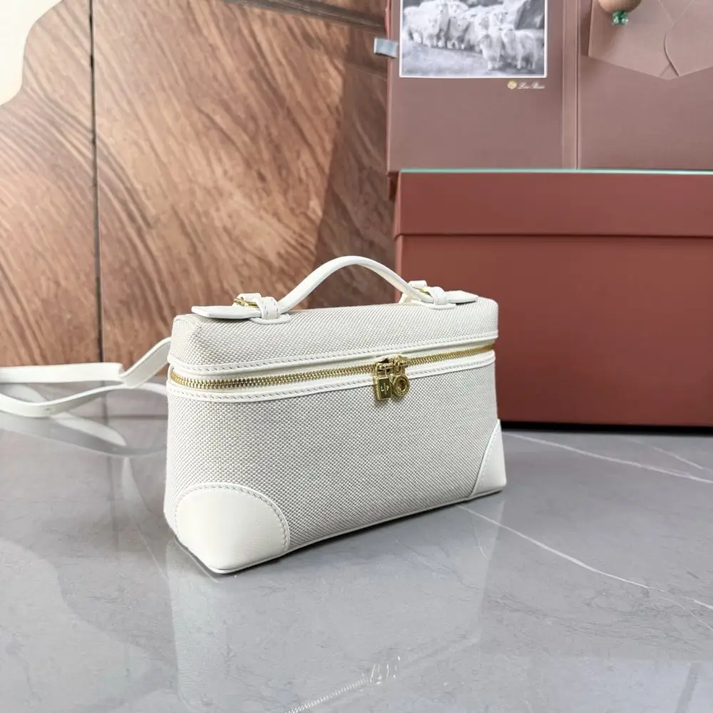 Loro Piana Сумка женская Extra Pocket L19 — Фото 2