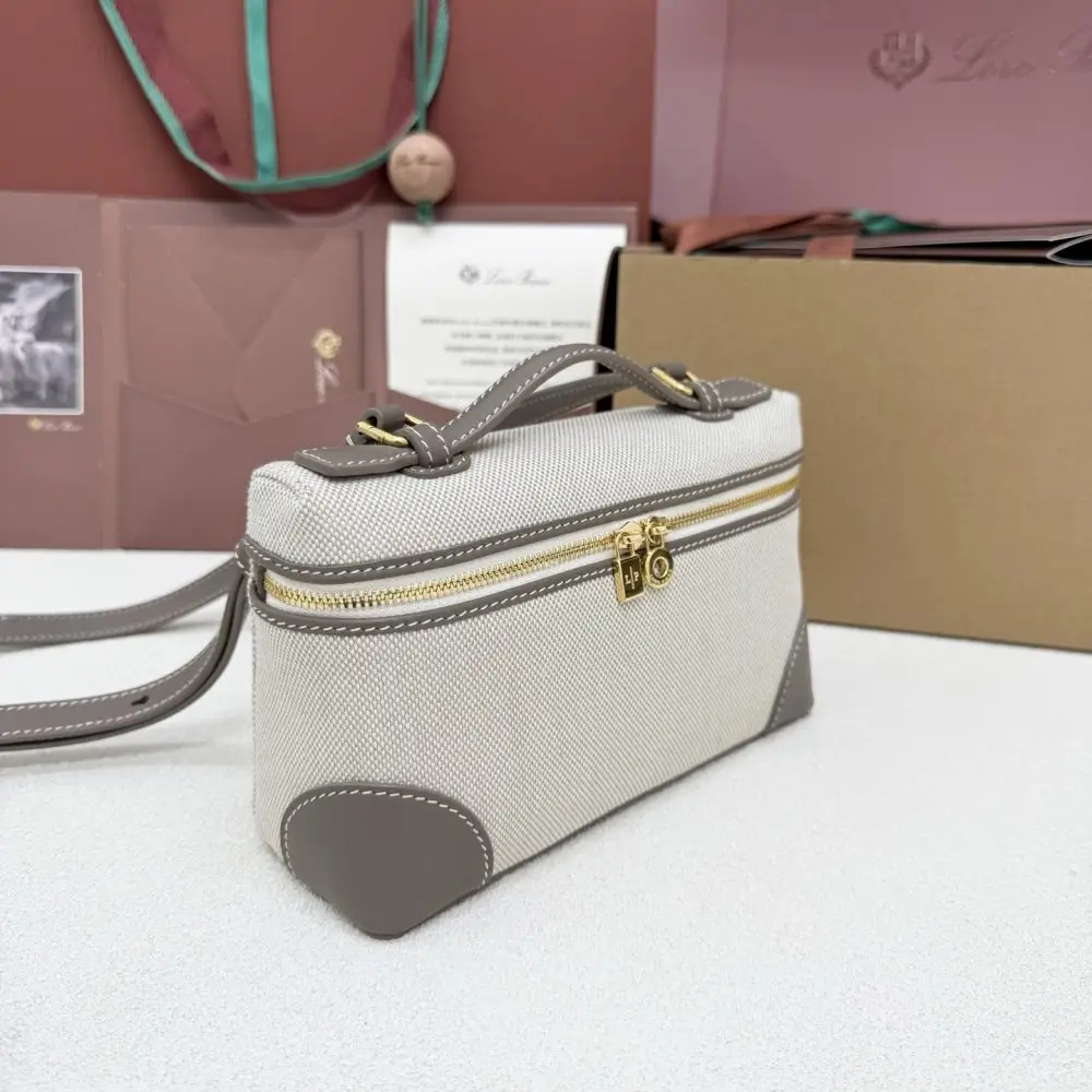 Loro Piana A bag women's Extra Pocket L19 — Photo 2