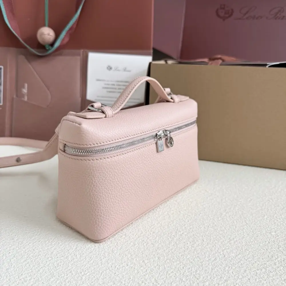 Loro Piana A bag women's Extra Pocket L19 — Photo 2