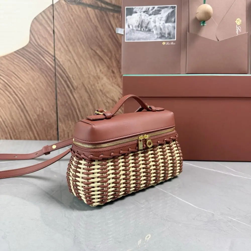 Loro Piana Сумка женская Extra Pocket L19 — Фото 2
