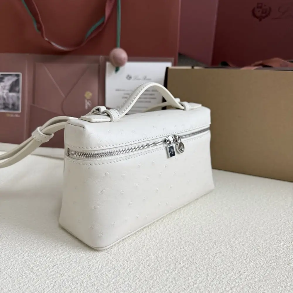 Loro Piana A bag women's Extra Pocket L19 — Photo 3