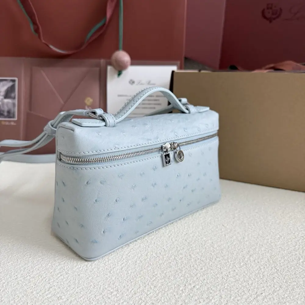 Loro Piana A bag women's Extra Pocket L19 — Photo 3