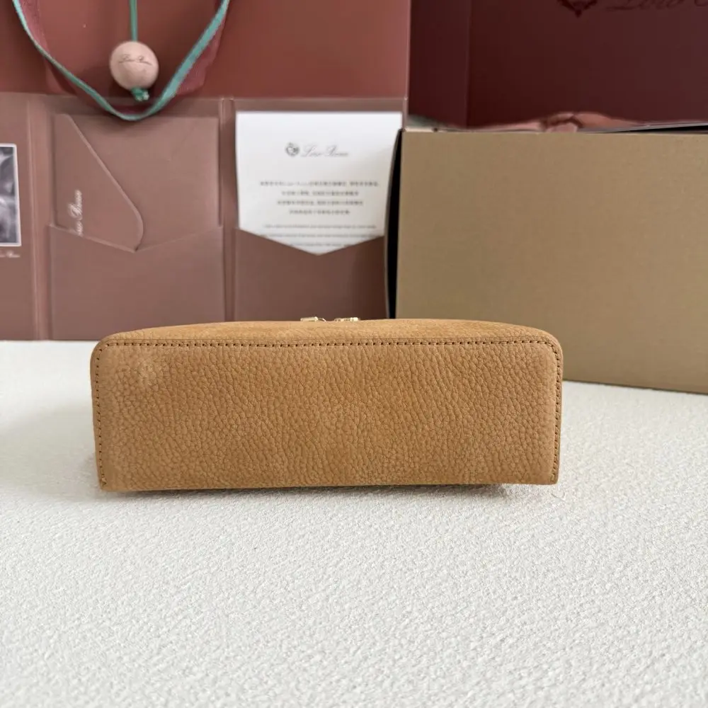 Loro Piana A bag women's Extra Pocket L19 — Photo 3