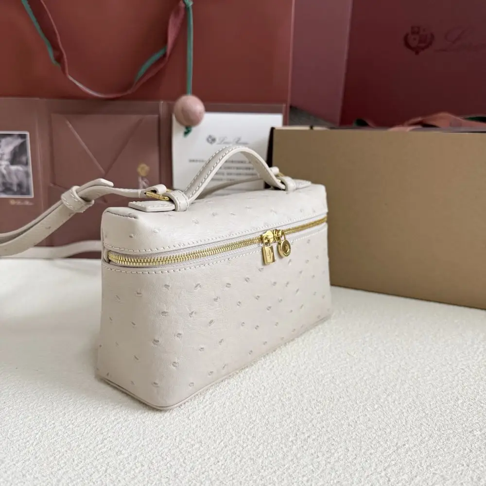 Loro Piana A bag women's Extra Pocket L19 — Photo 3