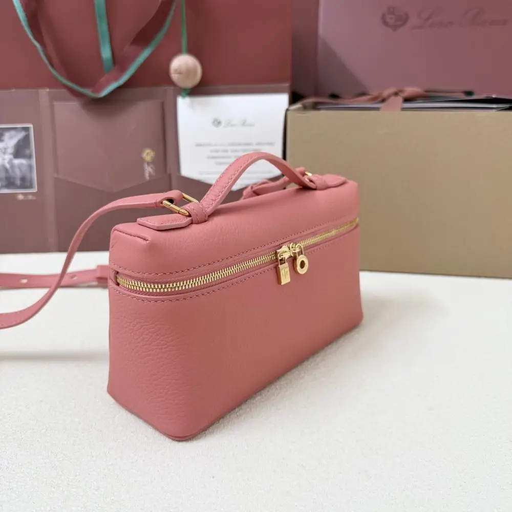 Loro Piana A bag women's Extra Pocket L19 — Photo 3