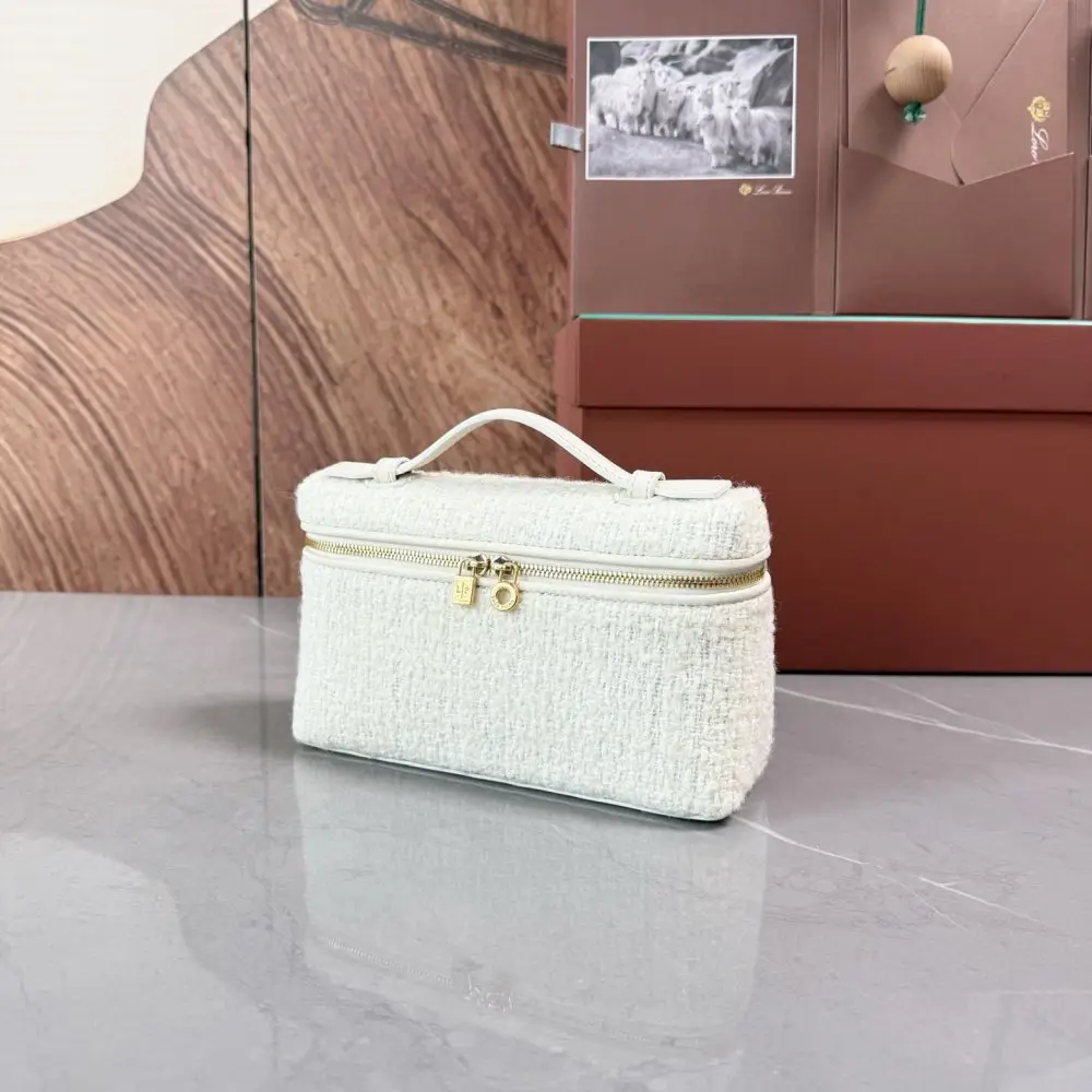 Loro Piana Сумка женская Extra Pocket L19 — Фото 3