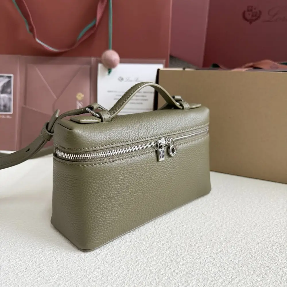 Loro Piana Сумка женская Extra Pocket L19 — Фото 3