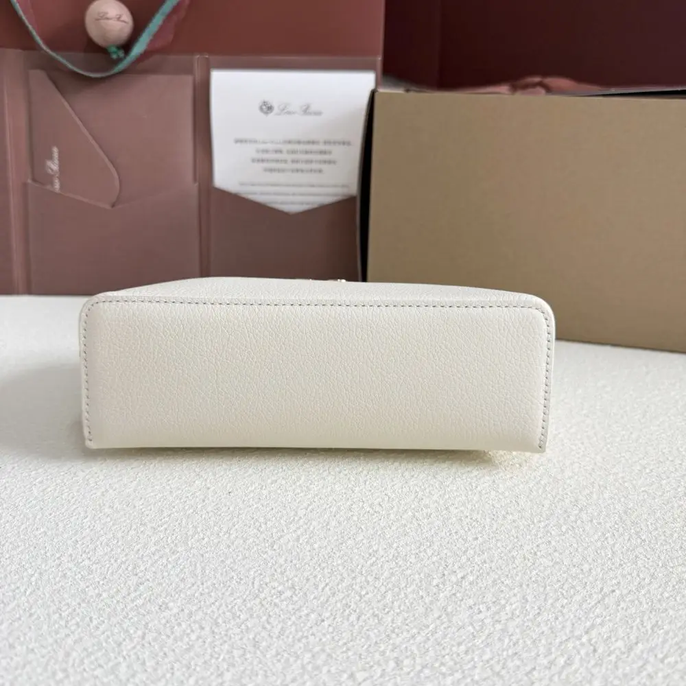 Loro Piana Сумка женская Extra Pocket L19 — Фото 3