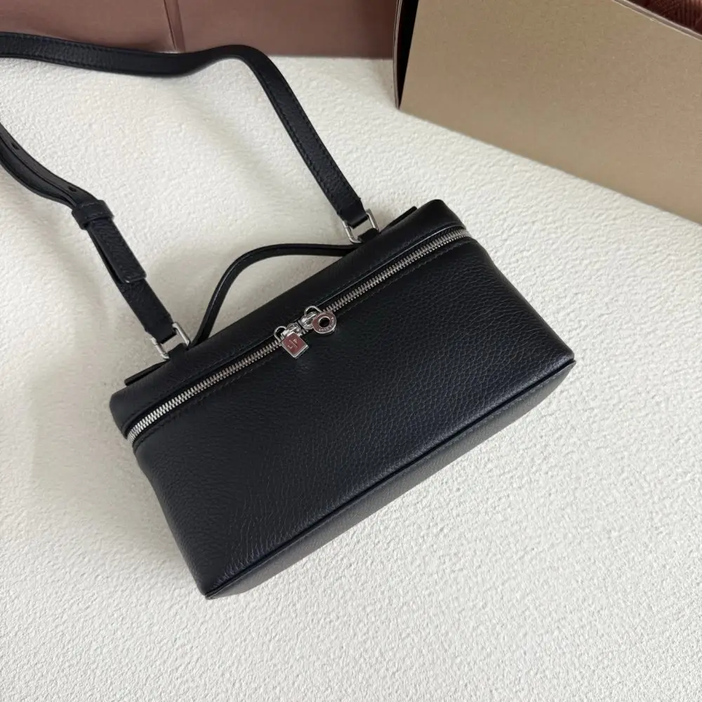 Loro Piana Сумка женская Extra Pocket L19 — Фото 4