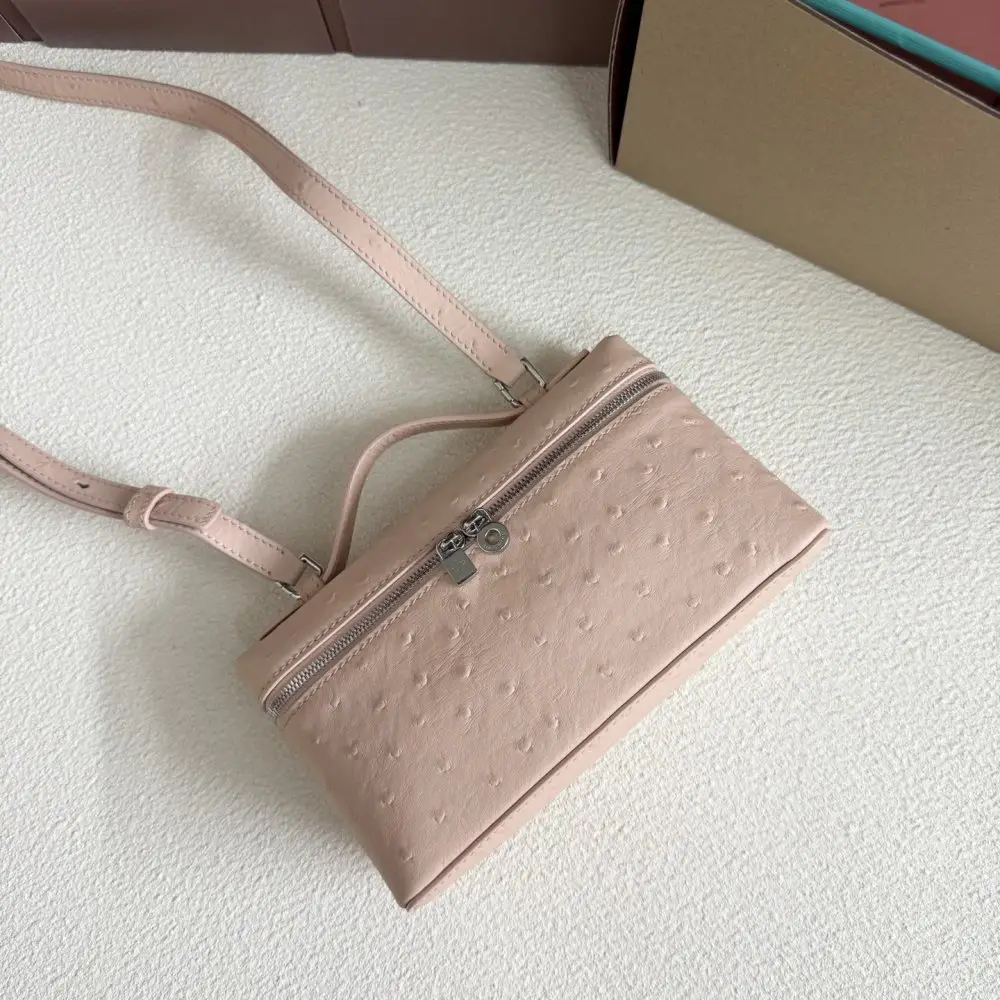 Loro Piana Сумка женская Extra Pocket L19 — Фото 4