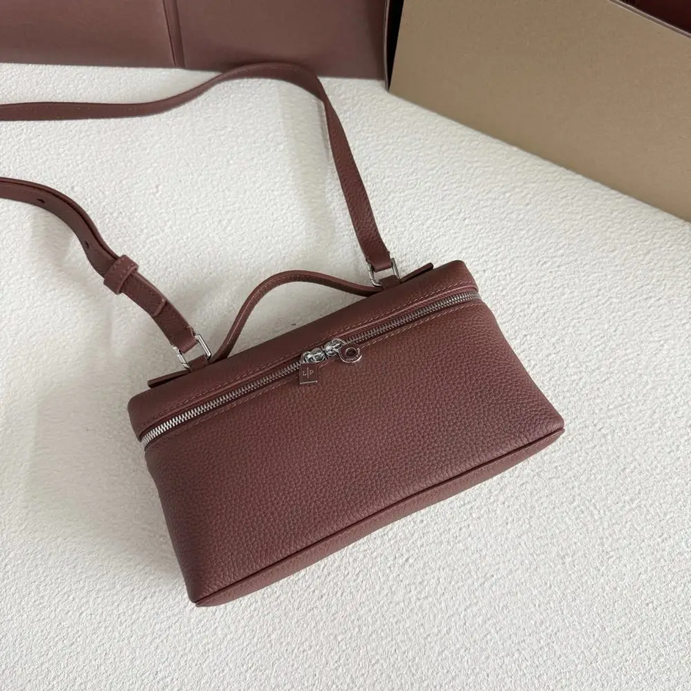 Loro Piana A bag women's Extra Pocket L19 — Photo 4