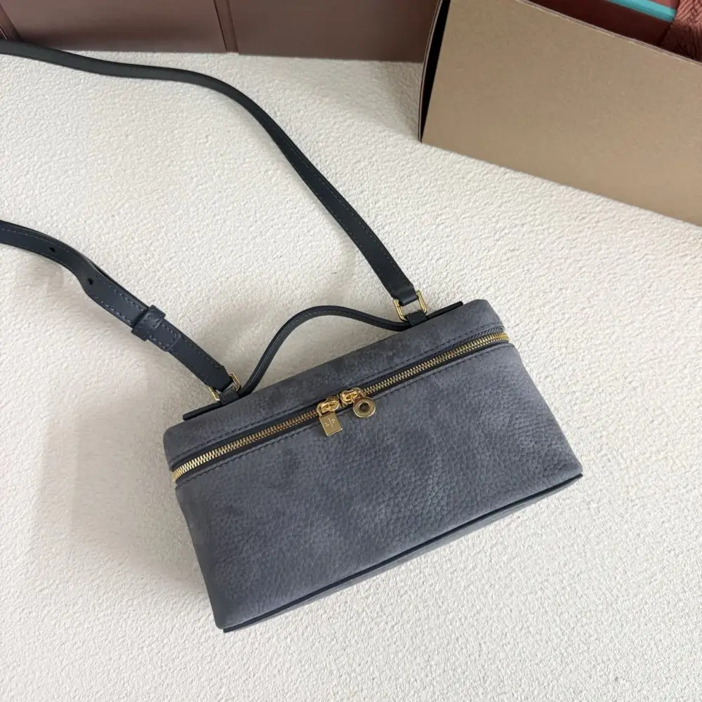 Loro Piana Сумка женская Extra Pocket L19 — Фото 4