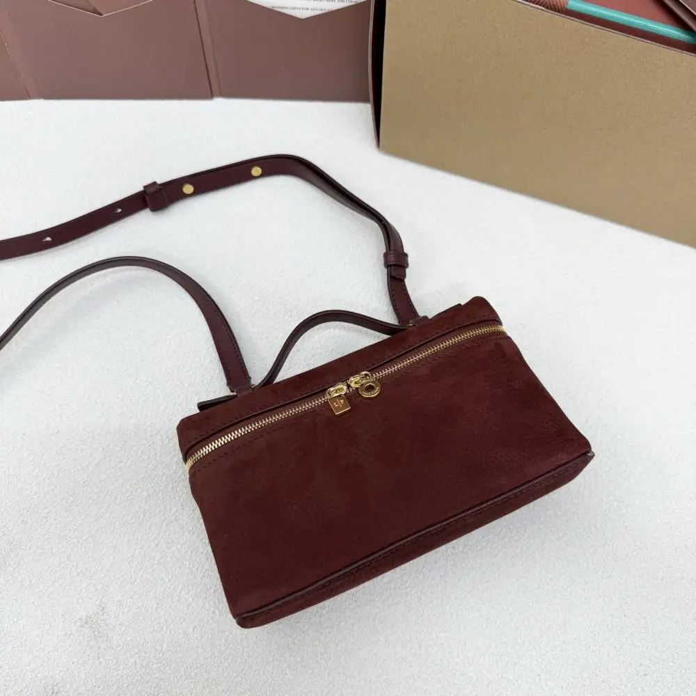 Loro Piana A bag women's Extra Pocket L19 — Photo 4