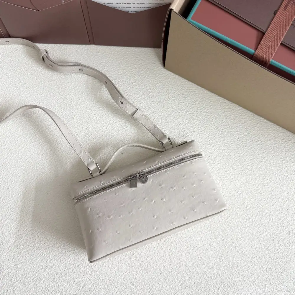 Loro Piana Сумка женская Extra Pocket L19 — Фото 4