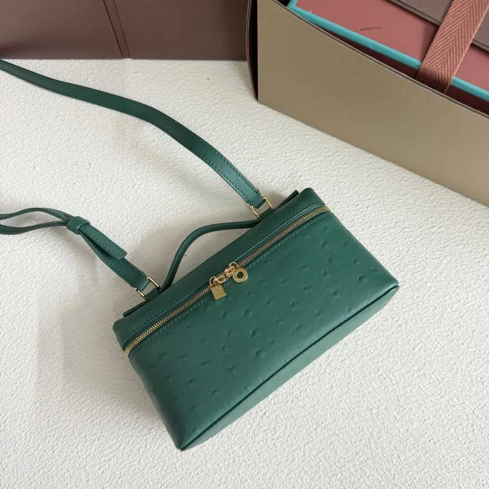 Loro Piana A bag women's Extra Pocket L19 — Photo 4