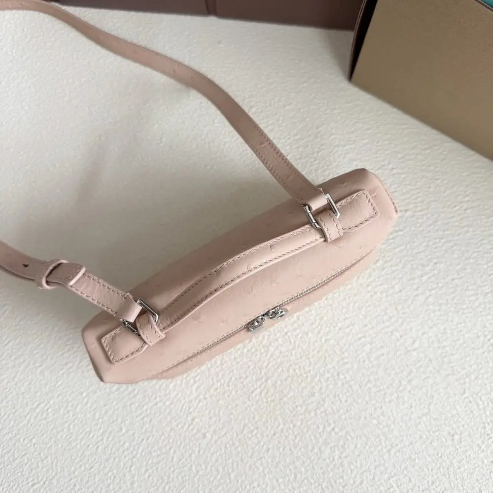 Loro Piana Сумка женская Extra Pocket L19 — Фото 5