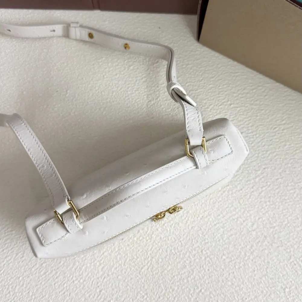 Loro Piana A bag women's Extra Pocket L19 — Photo 5