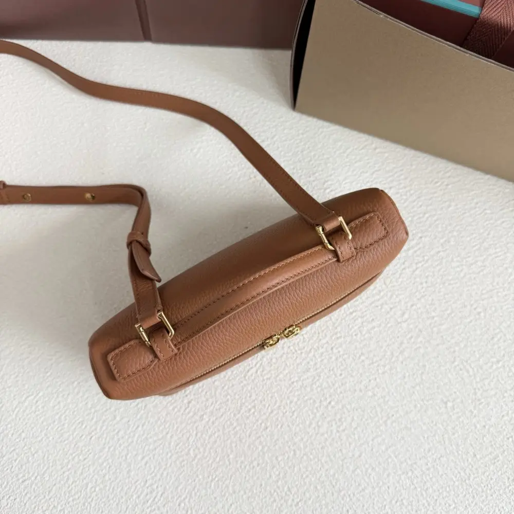 Loro Piana A bag women's Extra Pocket L19 — Photo 5