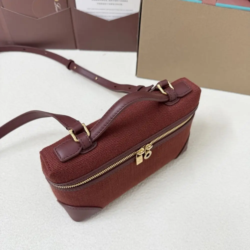 Loro Piana Сумка женская Extra Pocket L19 — Фото 5