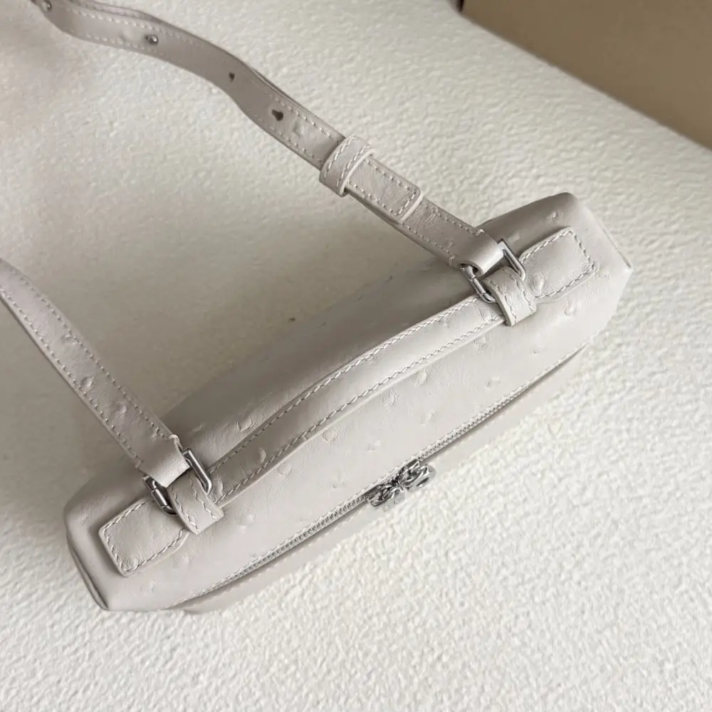 Loro Piana Сумка женская Extra Pocket L19 — Фото 5