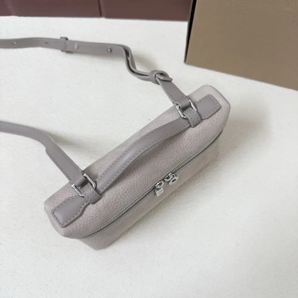 Loro Piana Сумка жіноча Extra Pocket L19 — Фото 5
