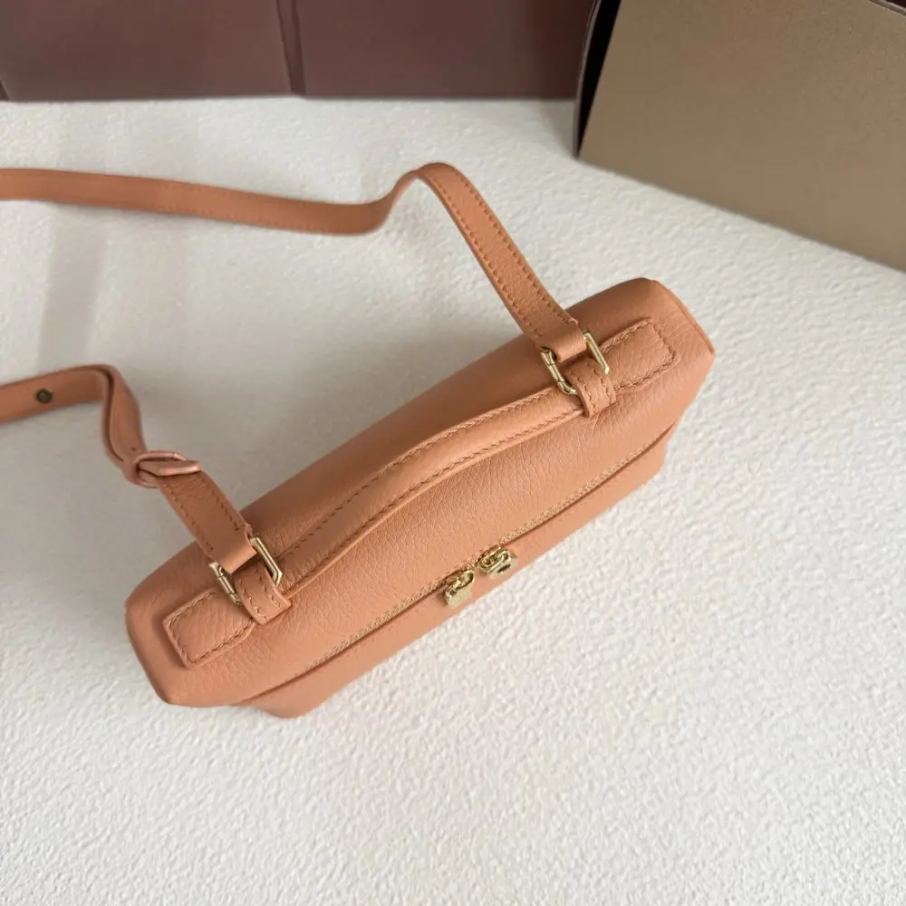 Loro Piana Сумка жіноча Extra Pocket L19 — Фото 5