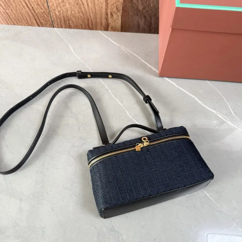 Loro Piana A bag women's Extra Pocket L19 — Photo 5