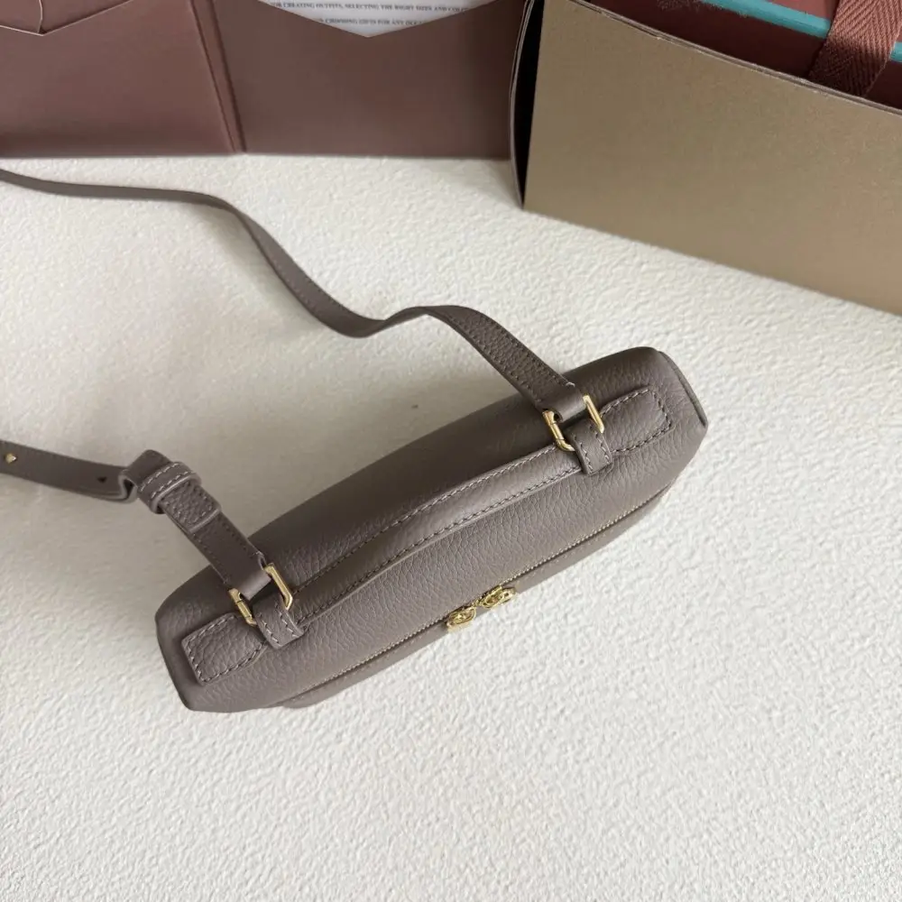 Loro Piana A bag women's Extra Pocket L19 — Photo 5