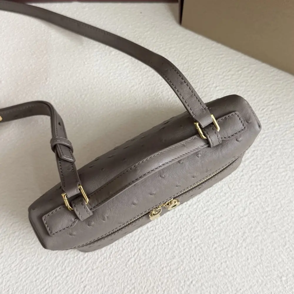 Loro Piana Сумка женская Extra Pocket L19 — Фото 5