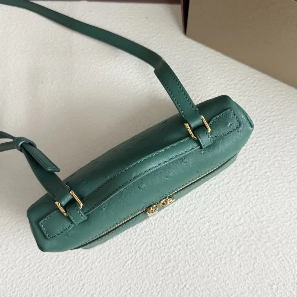 Loro Piana A bag women's Extra Pocket L19 — Photo 5