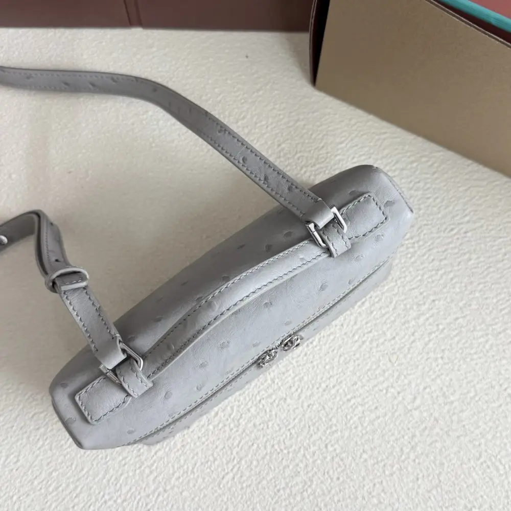 Loro Piana Сумка женская Extra Pocket L19 — Фото 5