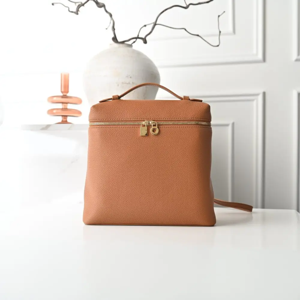 Loro Piana — Сумка женская Extra Pocket L23.5