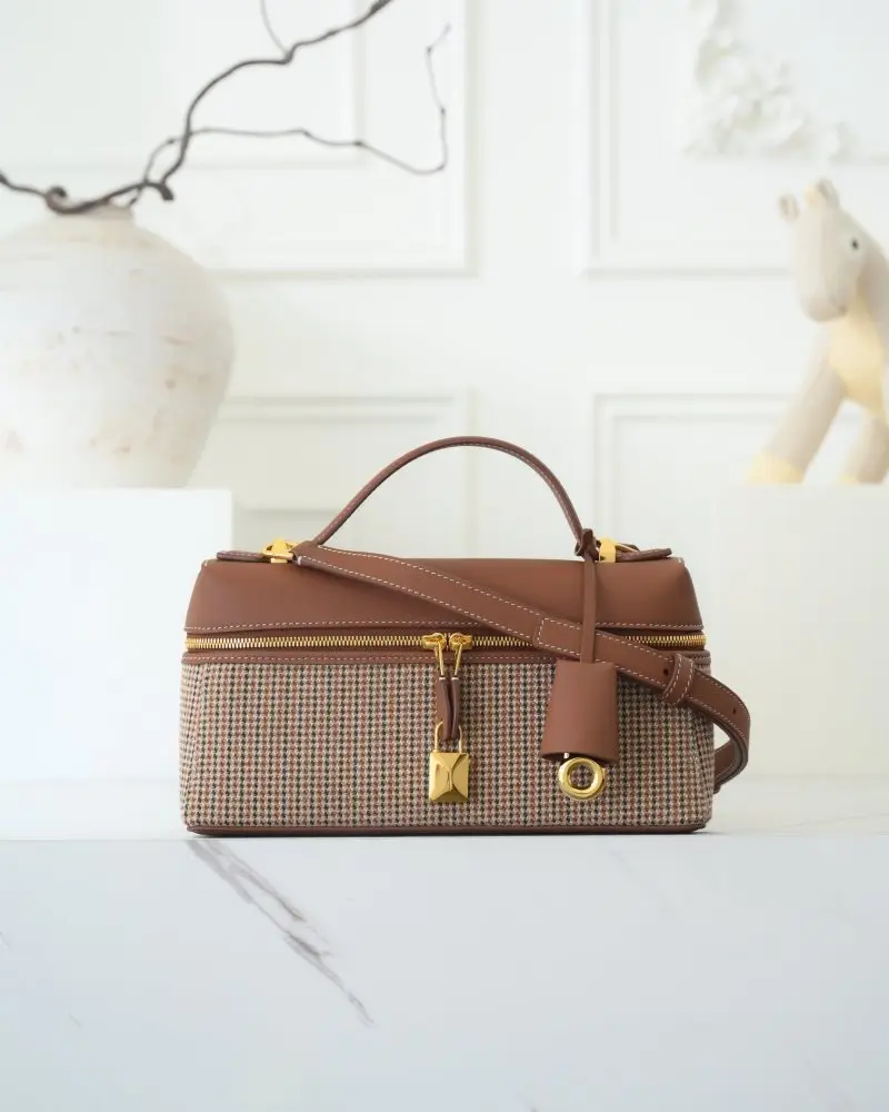 Loro Piana — A bag women's Extra Pocket L23