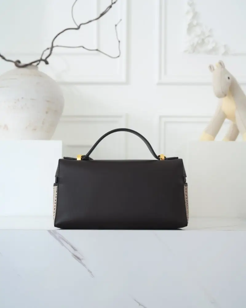 Loro Piana A bag women's Extra Pocket L23 — Photo 2
