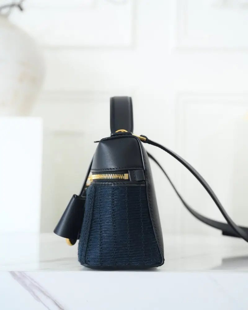 Loro Piana Сумка жіноча Extra Pocket L23 — Фото 3